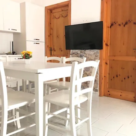 Baia Verde Beach بيت للعطل غالّيبولي